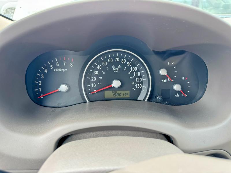 2006 Kia Sedona მანქანა იყიდება აუქციონზე, vin: KNDMB233766022936, აუქციონის ნომერი: 41850386
