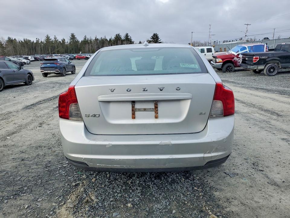 2010 Volvo S40 მანქანა იყიდება აუქციონზე, vin: YV1382MS2A2508323, აუქციონის ნომერი: 46878656