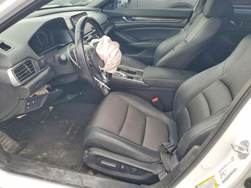 46723326 :رقم المزاد ، 1HGCV2F39NA800665 vin ، 2022 Honda Accord مزاد بيع