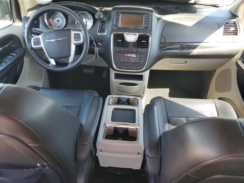 47019226 :رقم المزاد ، 2C4RC1BG7GR142229 vin ، 2016 Chrysler Town & Country مزاد بيع