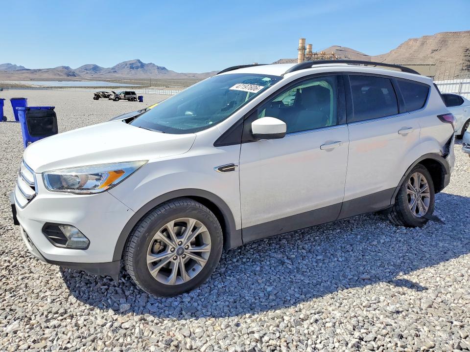 2018 Ford Escape მანქანა იყიდება აუქციონზე, vin: 1FMCU0GD6JUC35972, აუქციონის ნომერი: 47197606