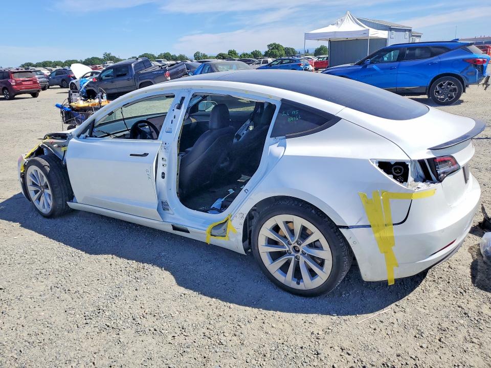 2022 Tesla Model 3 მანქანა იყიდება აუქციონზე, vin: 5YJ3E1EB5NF171365, აუქციონის ნომერი: 47084066