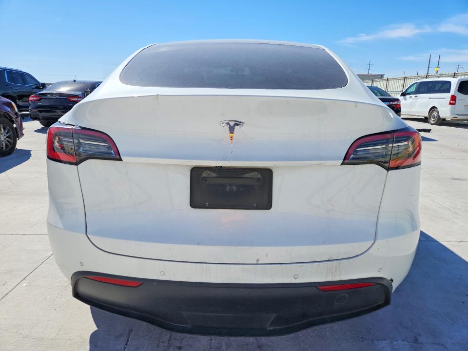 Продажа на аукционе авто 2021 Tesla Model Y, vin: 5YJYGDED6MF116215, номер лота: 45444466