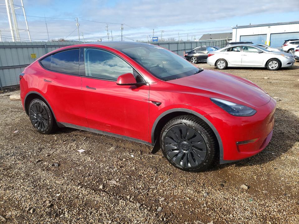46024236 :رقم المزاد ، 7SAYGAEEXPF972261 vin ، 2023 Tesla Model Y مزاد بيع