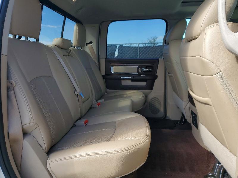 46616186 :رقم المزاد ، 1C6RR6NM0JS256423 vin ، 2018 Ram 1500 مزاد بيع