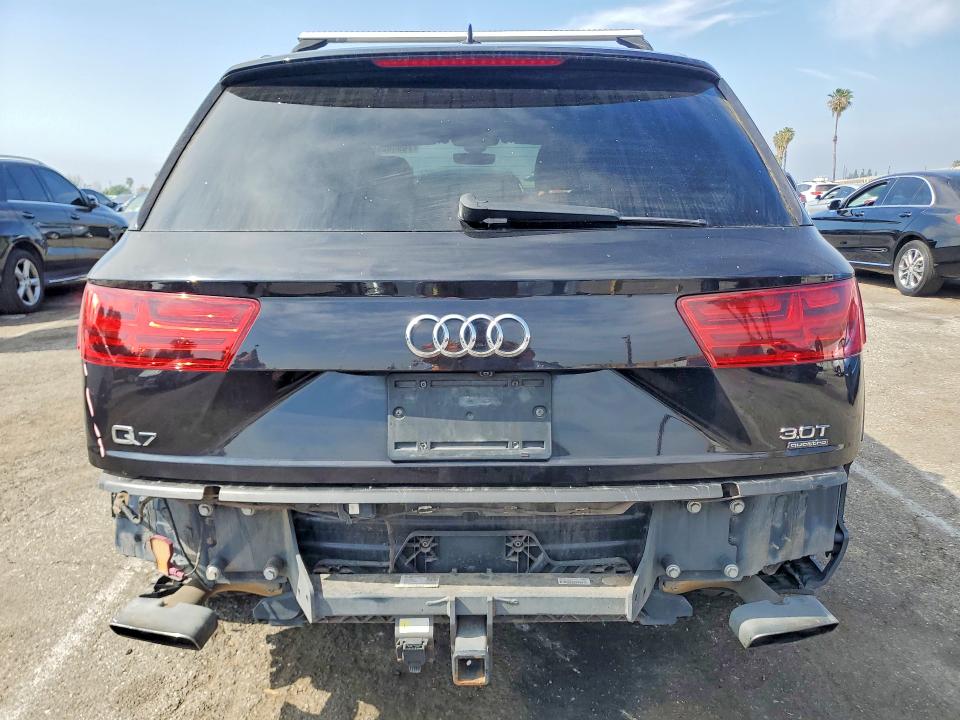79946565 :رقم المزاد ، WA1LAAF78HD021049 vin ، 2017 Audi Q7 مزاد بيع