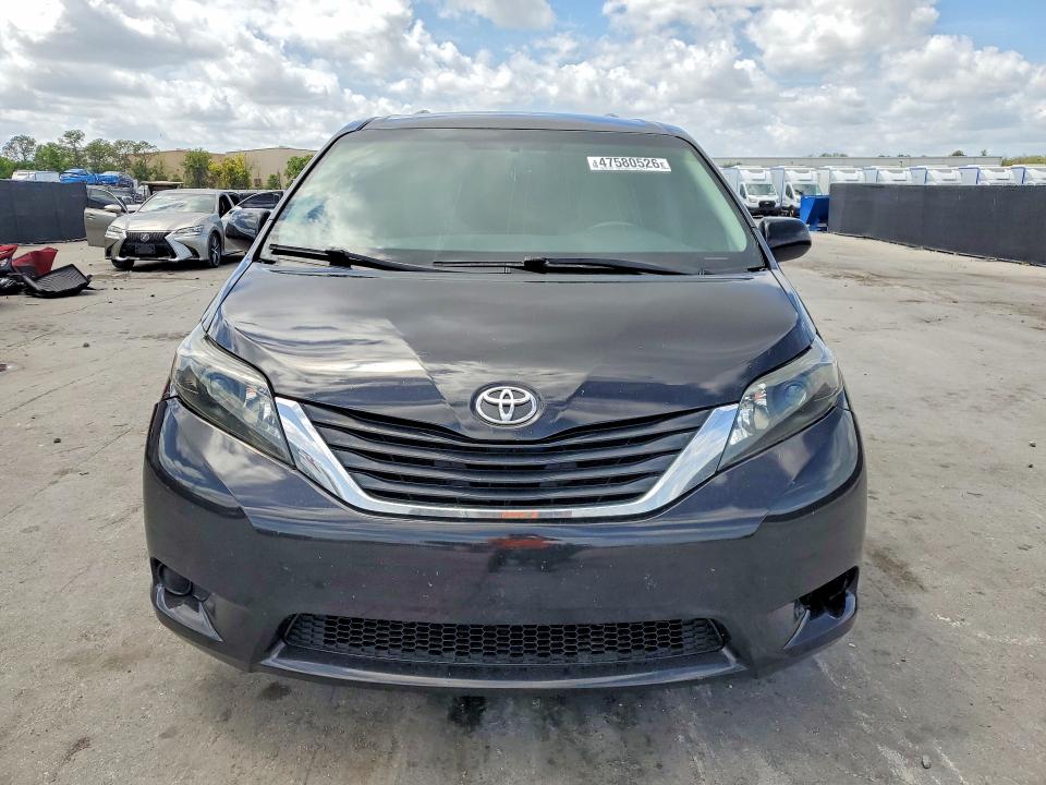 Продаж на аукціоні авто 2013 Toyota Sienna, vin: 5TDKK3DC1DS347655, номер лоту: 47580526