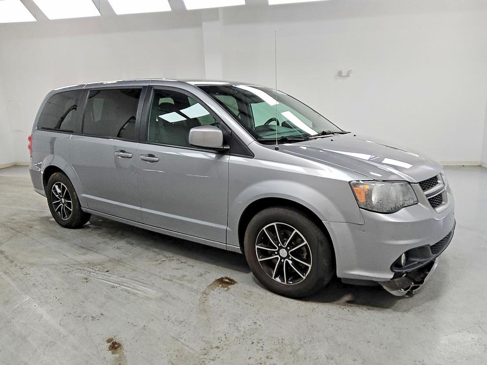 46392606 :رقم المزاد ، 2C4RDGEG5JR236855 vin ، 2018 Dodge Grand Caravan مزاد بيع