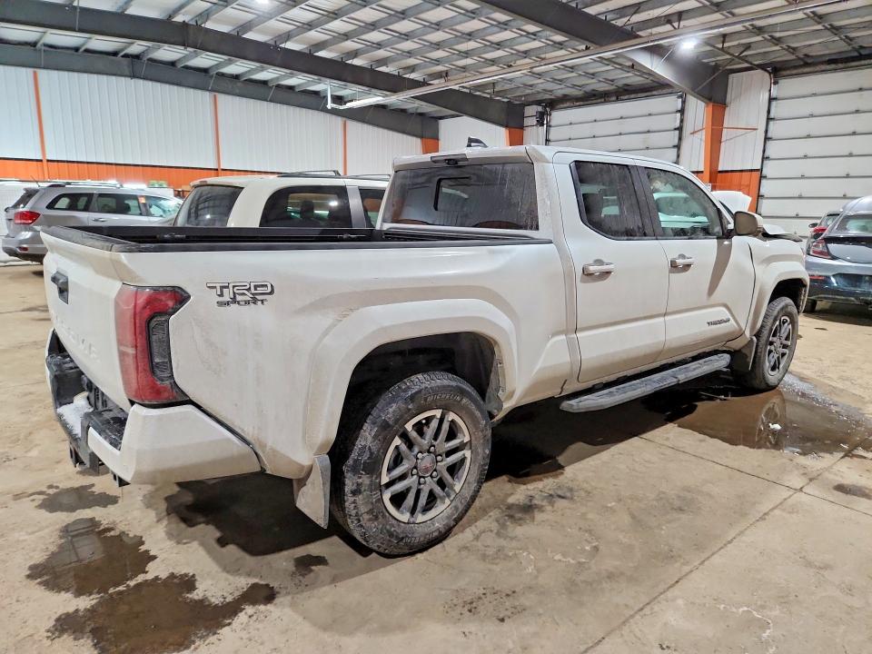45498046 :رقم المزاد ، 3TYLB5JN3ST103495 vin ، 2025 Toyota Tacoma مزاد بيع