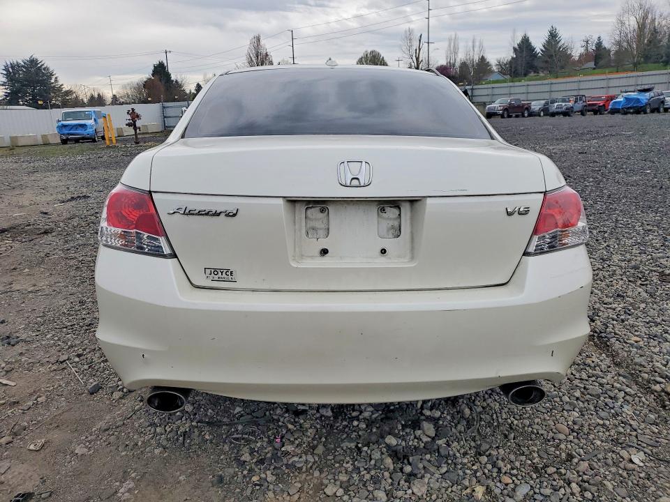 2010 Honda Accord მანქანა იყიდება აუქციონზე, vin: 1HGCP3F87AA017012, აუქციონის ნომერი: 46548286