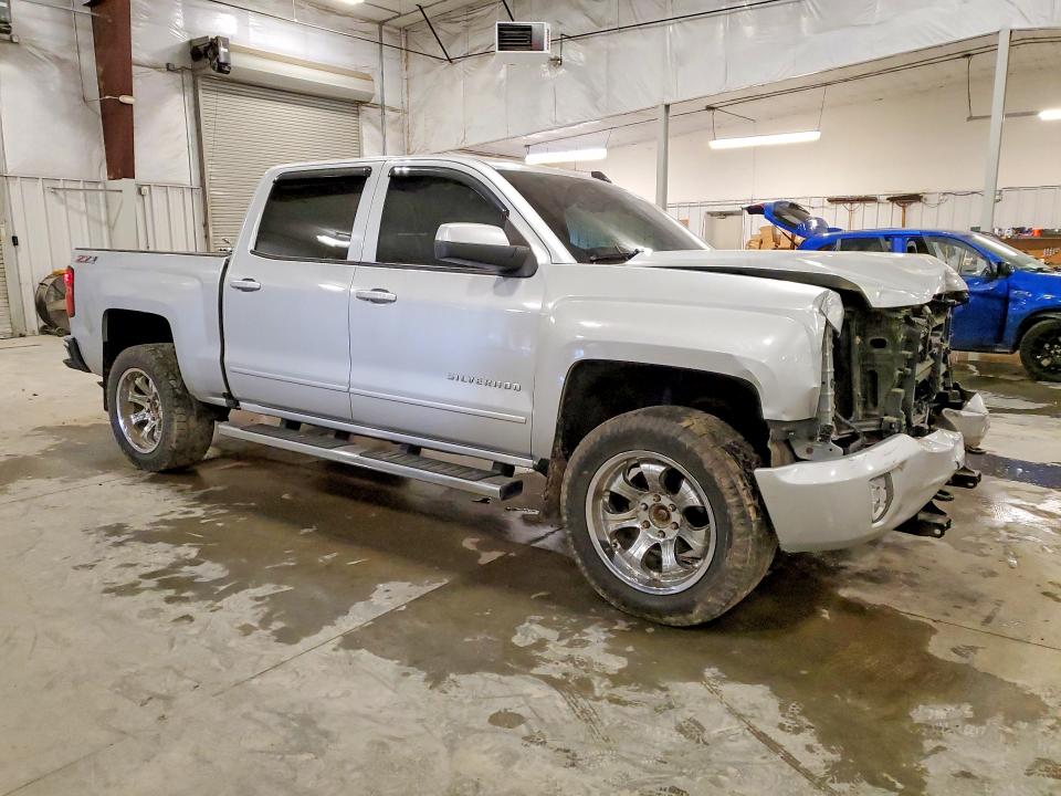 2017 Chevrolet Silverado მანქანა იყიდება აუქციონზე, vin: 3GCUKREC4HG414103, აუქციონის ნომერი: 47884456