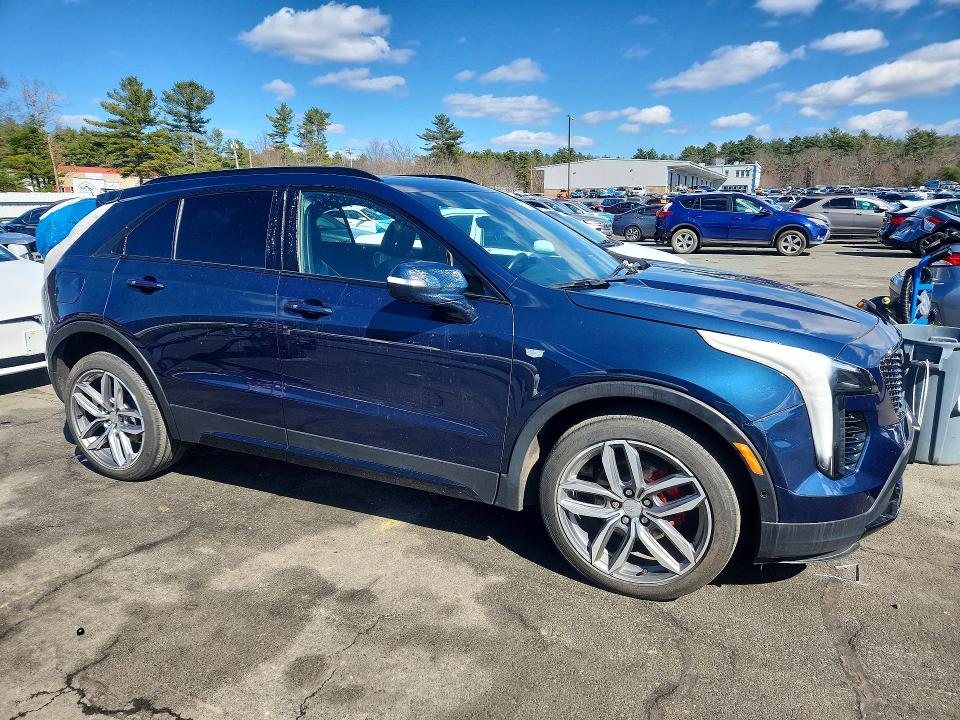 77280515 :رقم المزاد ، 1GYFZFR45MF013087 vin ، 2021 Cadillac Xt4 مزاد بيع