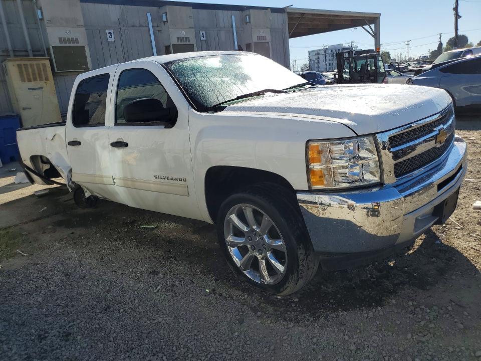 46696966 :رقم المزاد ، 3GCPCSE05DG133221 vin ، 2013 Chevrolet Silverado مزاد بيع