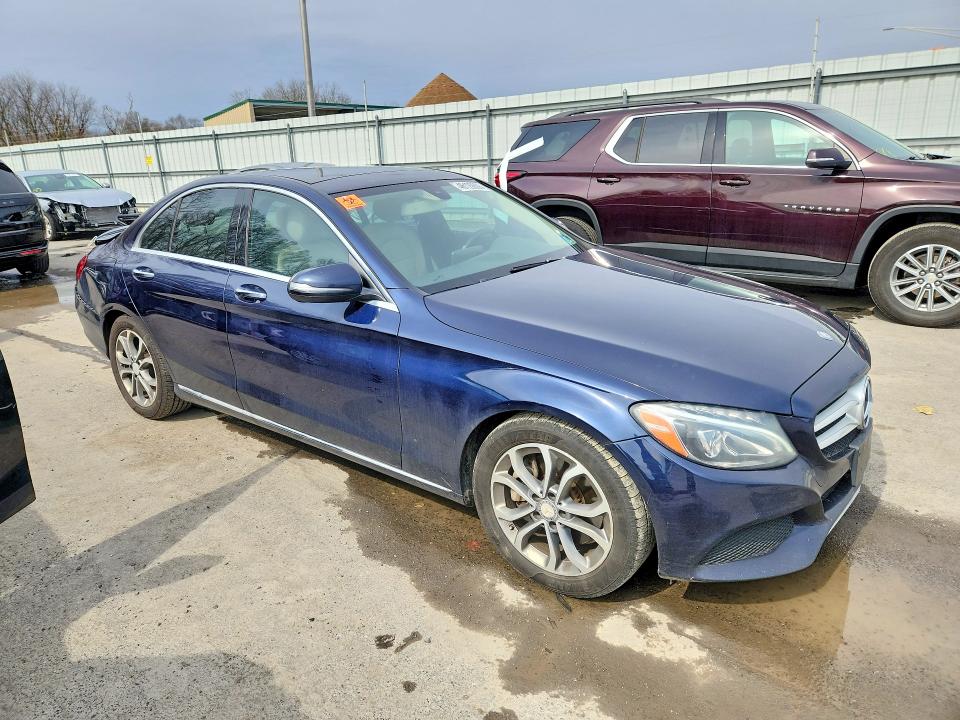 46129806 :رقم المزاد ، 55SWF4JB8GU161500 vin ، 2016 Mercedes-benz C مزاد بيع