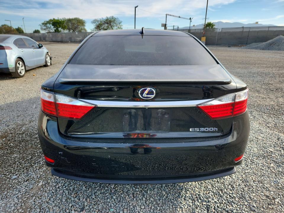 46509096 :رقم المزاد ، JTHBW1GG3F2077084 vin ، 2015 Lexus Es 300h مزاد بيع