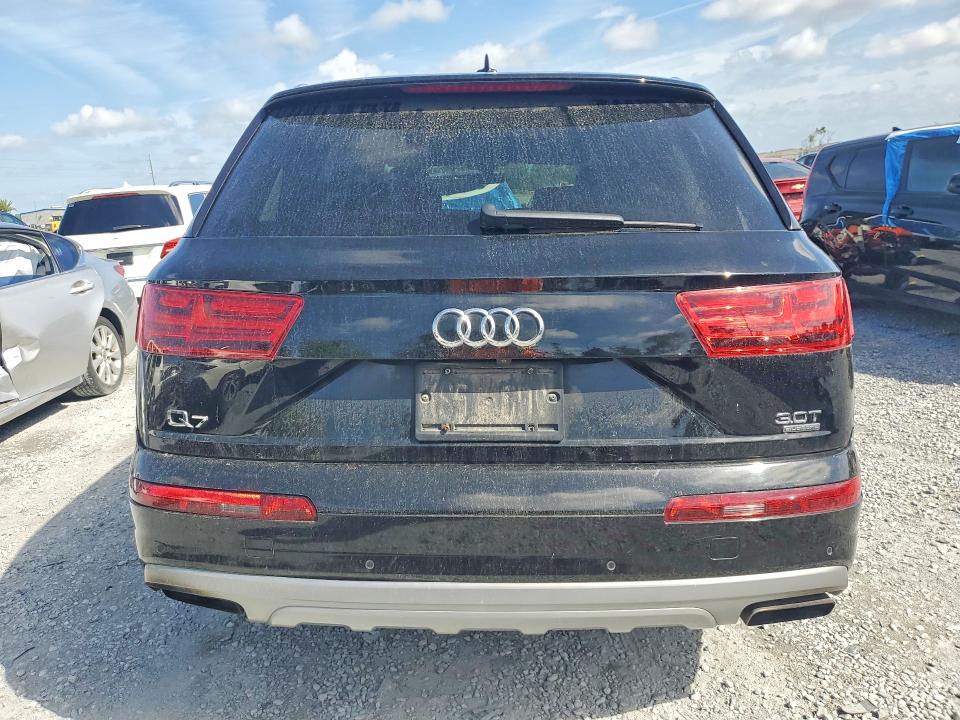 47701746 :رقم المزاد ، WA1LAAF72JD036393 vin ، 2018 Audi Q7 مزاد بيع