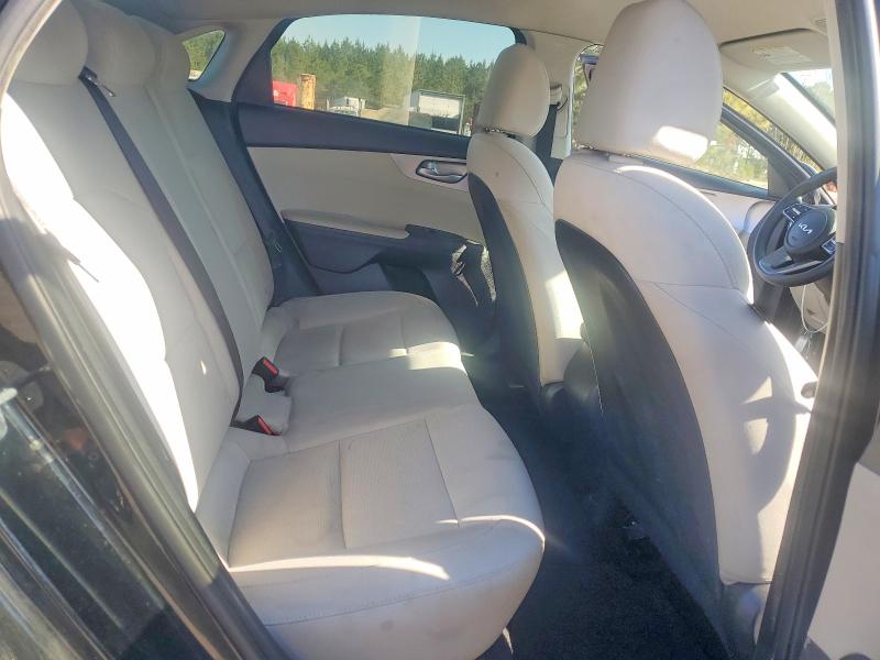 46901646 :رقم المزاد ، 3KPF24AD6NE488950 vin ، 2022 Kia Forte مزاد بيع