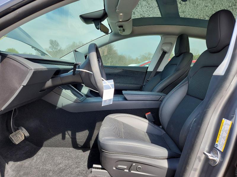 46236536 :رقم المزاد ، 7SAYGDED2TA605225 vin ، 2026 Tesla Model Y مزاد بيع
