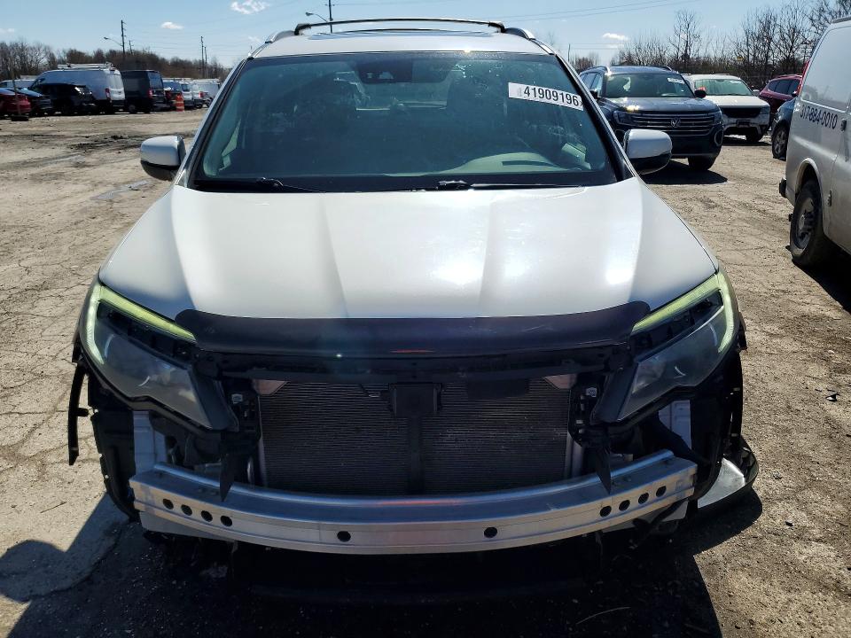 Продажа на аукционе авто 2017 Honda Pilot, vin: 5FNYF6H04HB078724, номер лота: 41909196