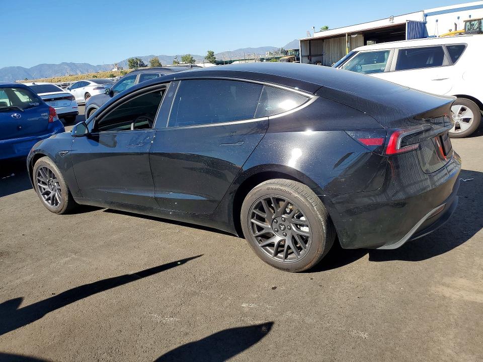 2025 Tesla Model 3 მანქანა იყიდება აუქციონზე, vin: 5YJ3E1EA9SF981987, აუქციონის ნომერი: 46330546