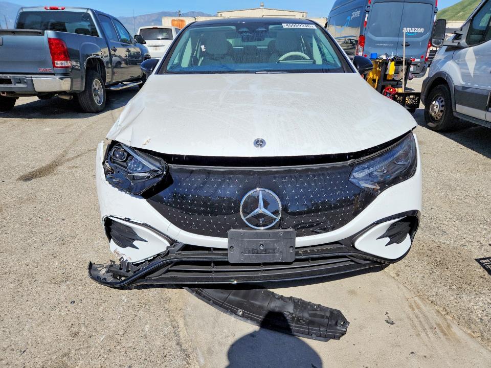 2025 Mercedes-benz Eqe Sedan მანქანა იყიდება აუქციონზე, vin: W1KEG2BB2SF062310, აუქციონის ნომერი: 45989346