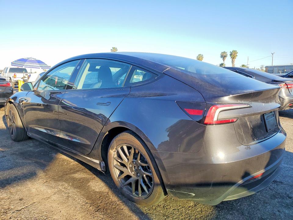 46021706 :رقم المزاد ، 5YJ3E1EAXSF058661 vin ، 2025 Tesla Model 3 مزاد بيع