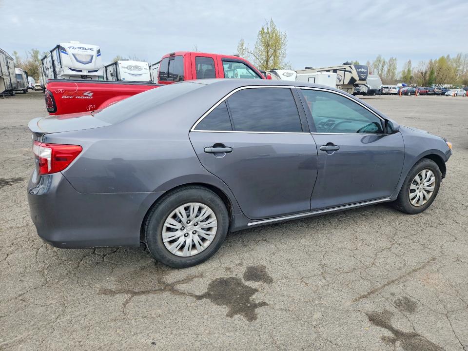 47042946 :رقم المزاد ، 4T4BF1FK6DR333986 vin ، 2013 Toyota Camry مزاد بيع