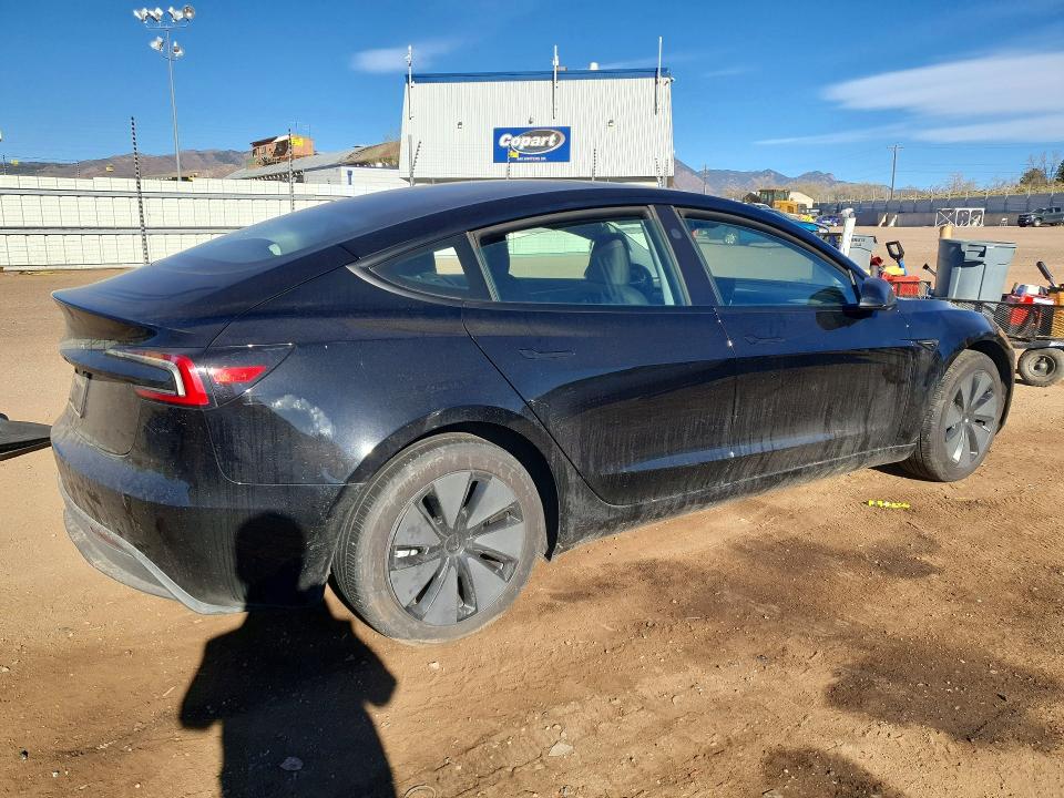 46725486 :رقم المزاد ، 5YJ3E1EA9SF983366 vin ، 2025 Tesla Model 3 مزاد بيع