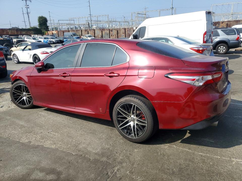 2018 Toyota Camry მანქანა იყიდება აუქციონზე, vin: 4T1B11HK4JU629154, აუქციონის ნომერი: 47576116