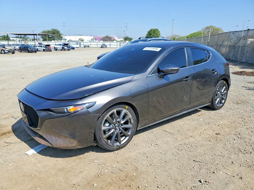 47315906 :رقم المزاد ، JM1BPAKL0N1518368 vin ، 2022 Mazda 3 مزاد بيع