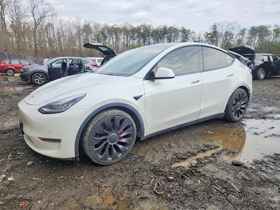 79654215 :رقم المزاد ، 5YJYGDEF7LF014065 vin ، 2020 Tesla Model Y مزاد بيع