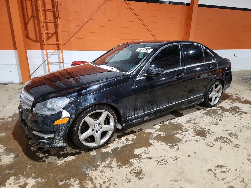 2012 Mercedes-benz C მანქანა იყიდება აუქციონზე, vin: WDDGF8FB4CA686925, აუქციონის ნომერი: 41611466