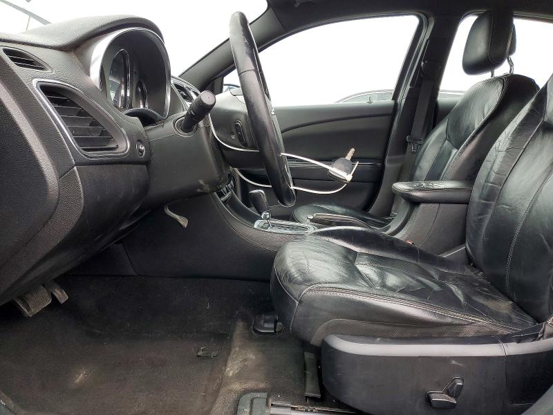 45679796 :رقم المزاد ، 1C3CCBCG3DN738557 vin ، 2013 Chrysler 200 مزاد بيع