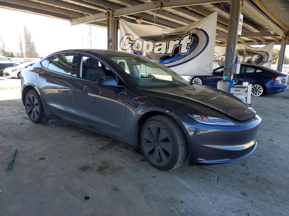 45499256 :رقم المزاد ، 5YJ3E1EA4SF932759 vin ، 2025 Tesla Model 3 مزاد بيع