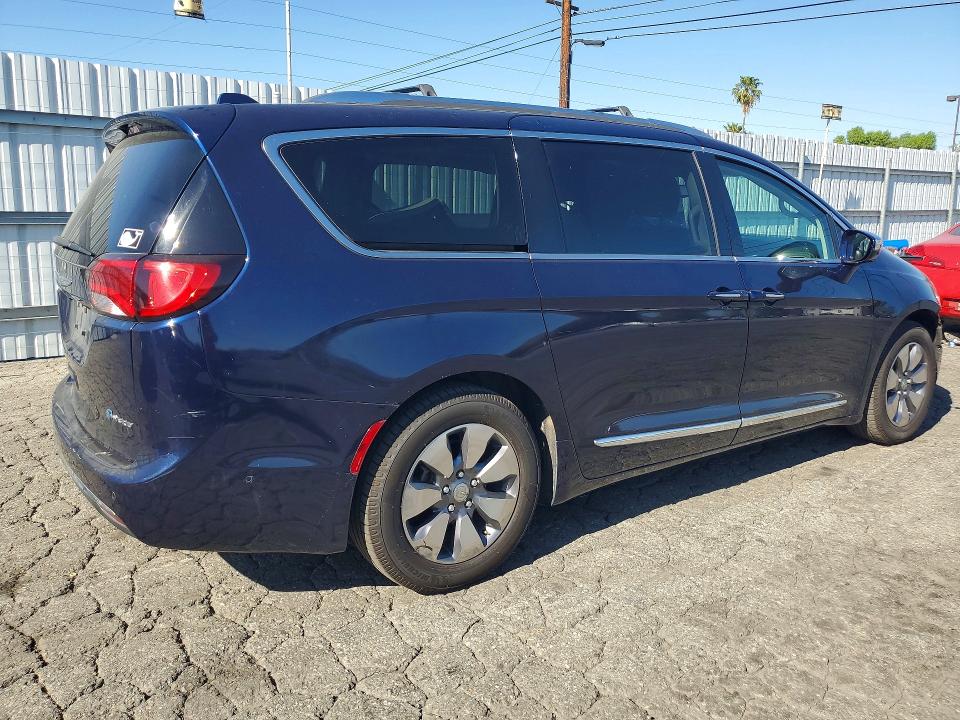 Продаж на аукціоні авто 2018 Chrysler Pacifica, vin: 2C4RC1N72JR236599, номер лоту: 46649426