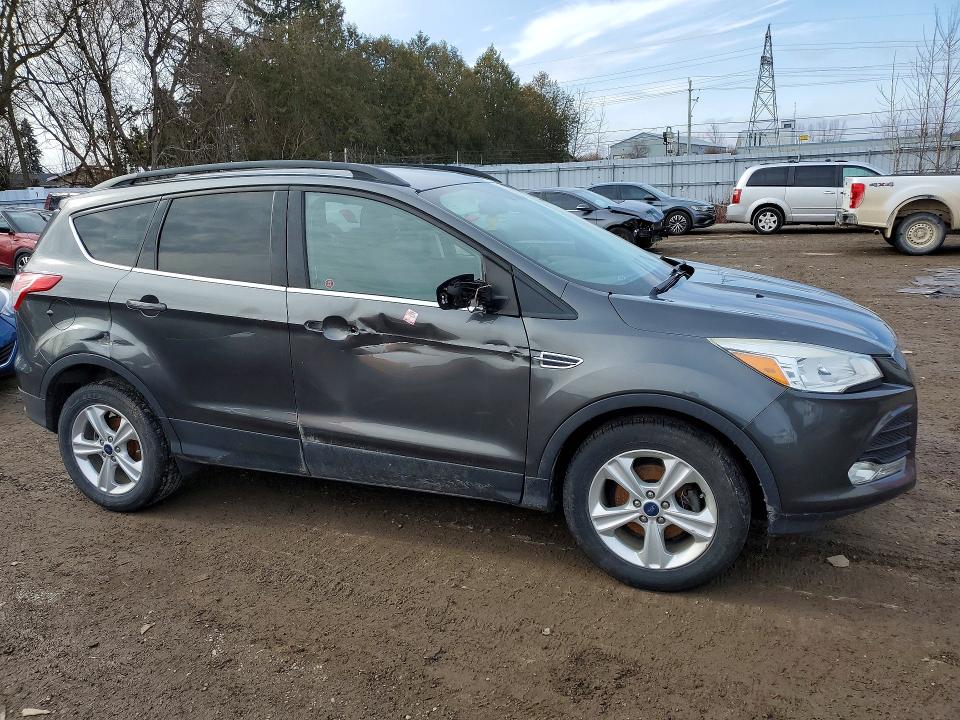 46251496 :رقم المزاد ، 1FMCU0GX5GUC46917 vin ، 2016 Ford Escape مزاد بيع