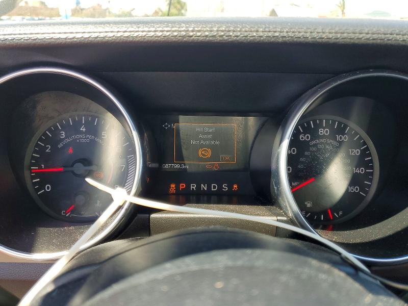 46947776 :رقم المزاد ، 1FATP8UH4J5105822 vin ، 2018 Ford Mustang مزاد بيع