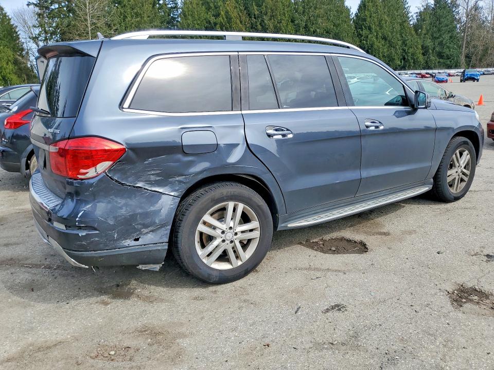 47938596 :رقم المزاد ، 4JGDF2EEXFA484953 vin ، 2015 Mercedes-benz Gl مزاد بيع