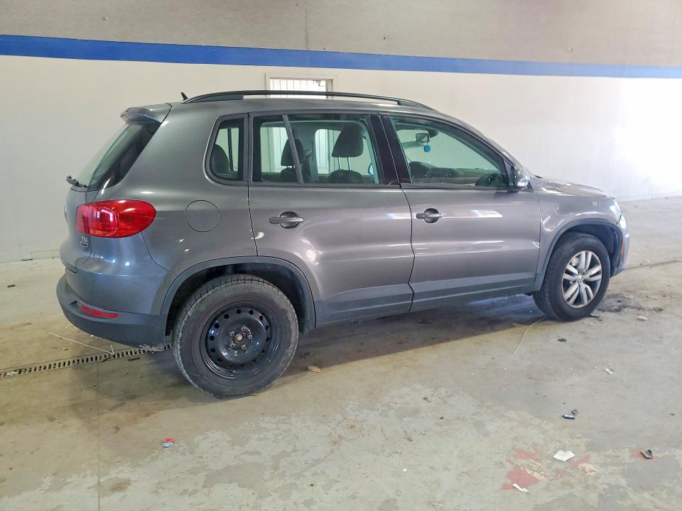 Aukcja sprzedaży 2016 Volkswagen Tiguan, vin: WVGBV7AX7GW573706, numer aukcji: 46900026