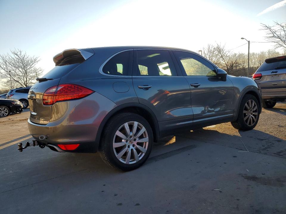 2014 Porsche Cayenne მანქანა იყიდება აუქციონზე, vin: WP1AA2A29ELA90749, აუქციონის ნომერი: 46818626