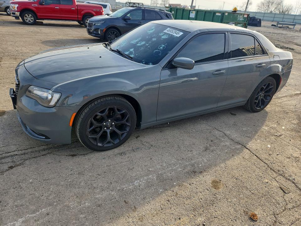 Auction sale of the 2019 Chrysler 300, vin: 2C3CCABG0KH516558, lot number: 46952846