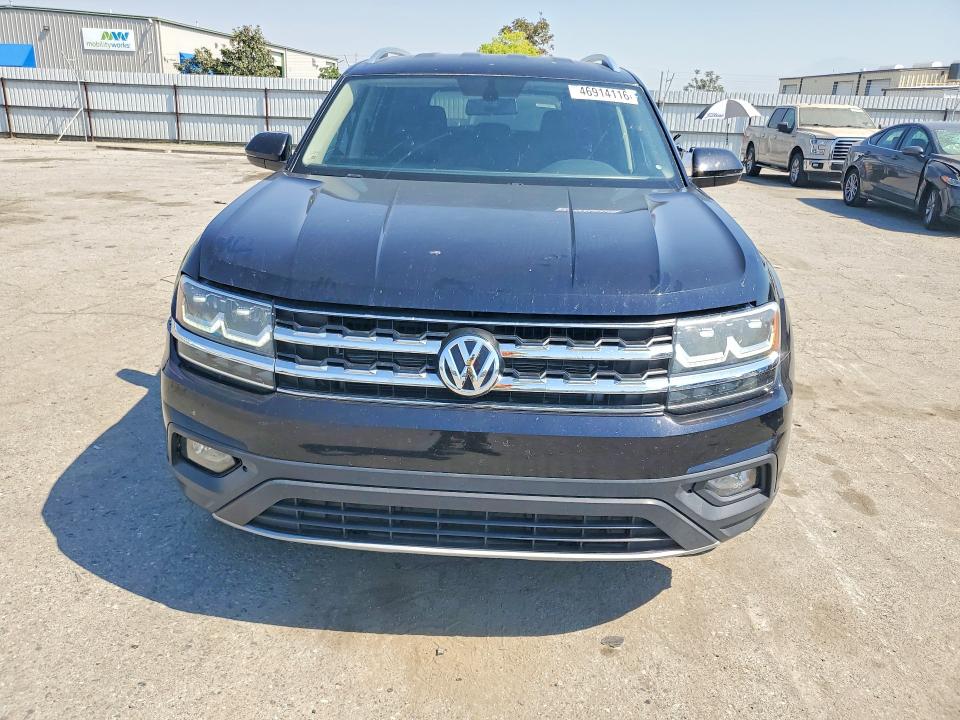 46914116 :رقم المزاد ، 1V2KR2CA1JC523427 vin ، 2018 Volkswagen Atlas مزاد بيع