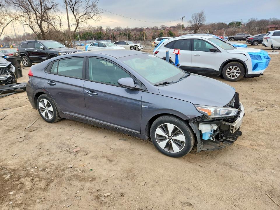 Продажа на аукционе авто 2019 Hyundai Ioniq Plug-in Hybrid, vin: KMHC65LD3KU144334, номер лота: 45946136