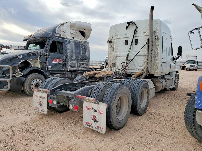 2015 Freightliner Cascadia 125 მანქანა იყიდება აუქციონზე, vin: 1FUGGLDV5FLGF4167, აუქციონის ნომერი: 47575536
