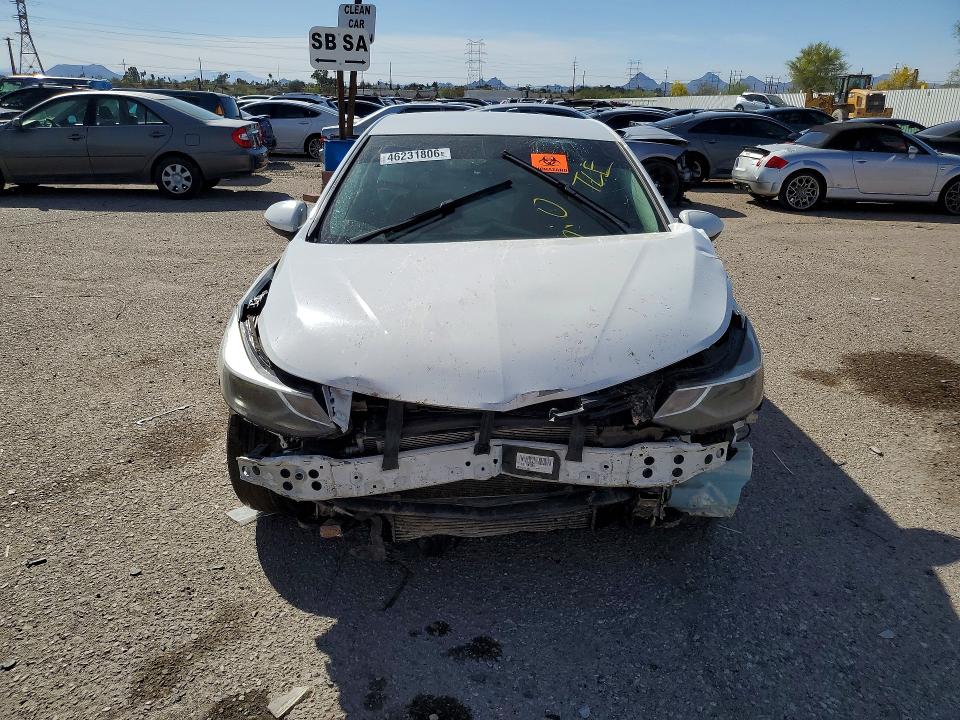 Продаж на аукціоні авто 2018 Chevrolet Cruze, vin: 1G1BE5SM0J7190472, номер лоту: 46231806