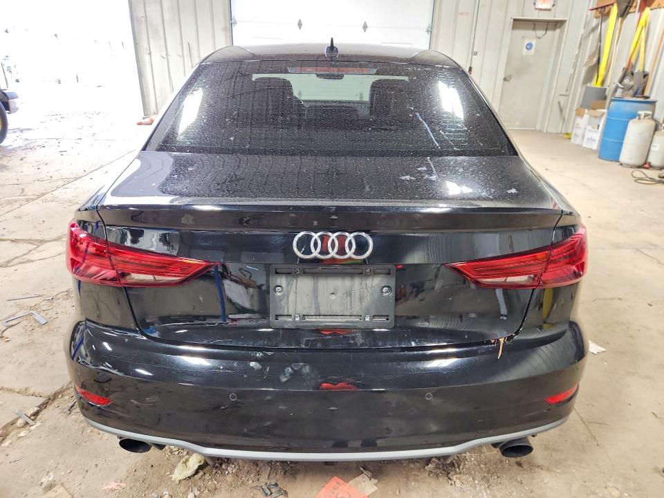 47759106 :رقم المزاد ، WAUJ8GFFXJ1022517 vin ، 2018 Audi A3 مزاد بيع