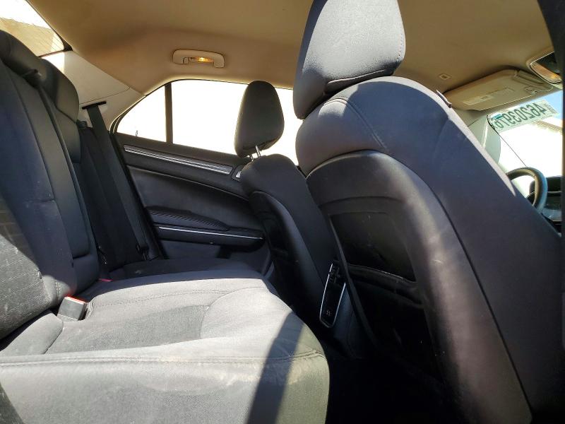 46203976 :رقم المزاد ، 2C3CCAAGXJH320823 vin ، 2018 Chrysler 300 مزاد بيع