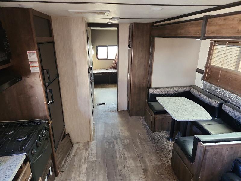 Продажа на аукционе авто 2019 Keystone Crossroads 32fb, vin: 4YDT32S2XK6361165, номер лота: 77212925