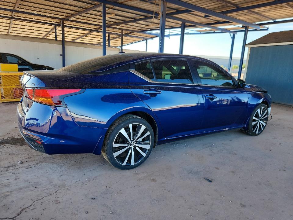 46152726 :رقم المزاد ، 1N4BL4CW6NN345640 vin ، 2022 Nissan Altima مزاد بيع
