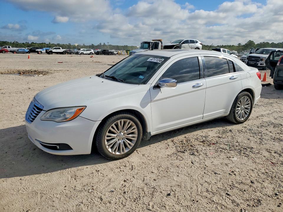 Продажа на аукционе авто 2011 Chrysler 200, vin: 1C3BC2FG9BN575692, номер лота: 47171246